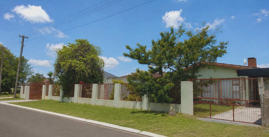 4 Bedroom Property for Sale in Rustdal Western Cape